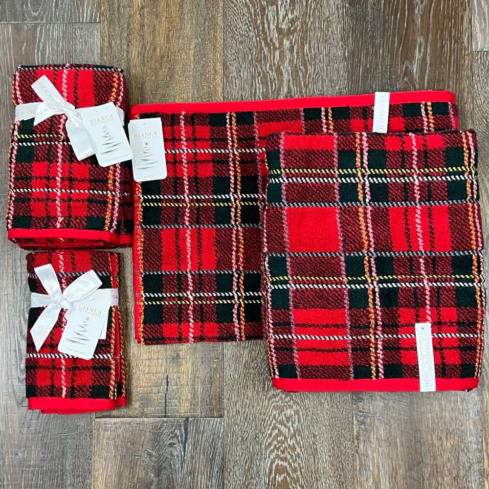 Bianca - ‘Winter Plaid bundle’ bath towel set. NWT Firm!